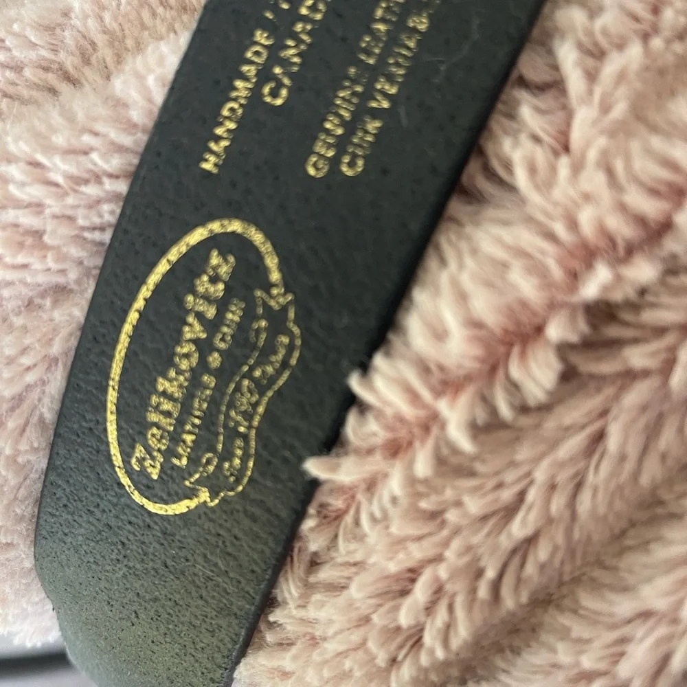 Zelikovitz Black leather belt.  NEW Size 36 for a 34 waist.